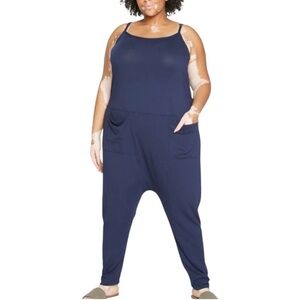 NWT UNIVERSAL STANDARD Jackson‎ Sleeveless Jumpsuit. Size 6-8